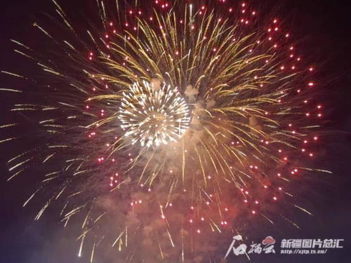 盛世如愿，乌鲁木齐璀璨焰火秀深情告白祖国